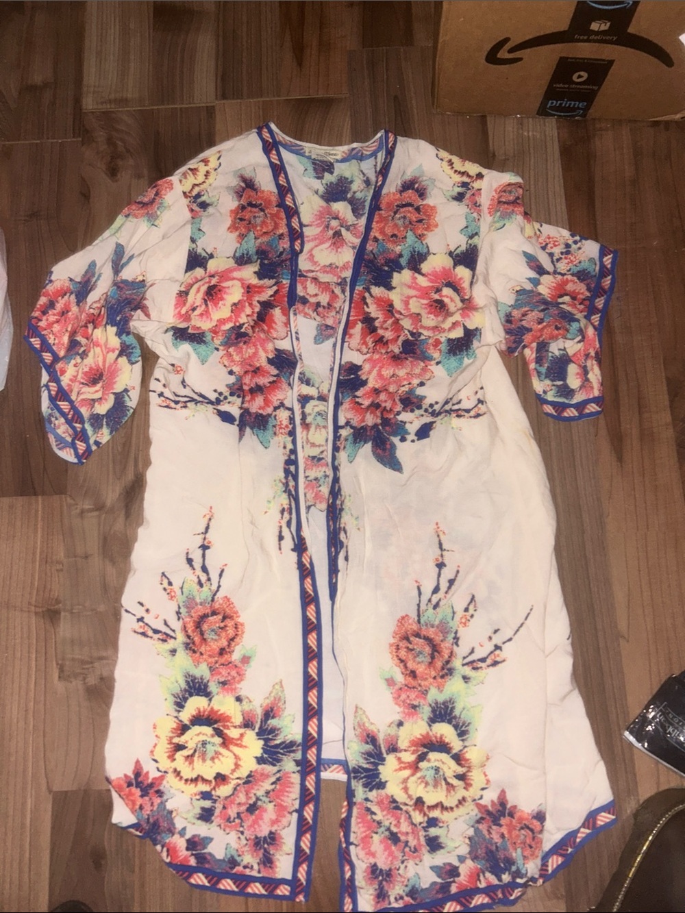 FLYING TOMATO Floral Lightweight Kimono Cardigan-Cream with Coral & Teal Flowers